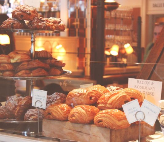 Wie nennt man „Schokocroissant“ auf Französisch?