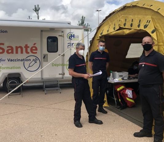 In der Normandie bietet ein Bus Impfungen ohne Termin in der Nähe von Kulturstätten an