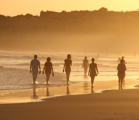 Covid-19: „Verstärkte Überwachung“ für Touristen aus Spanien und Portugal