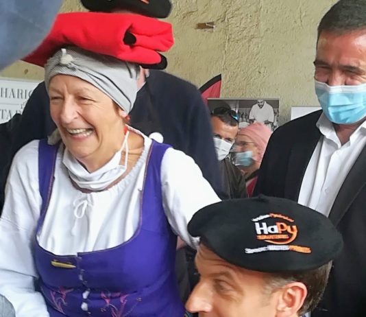 Emmanuel Macron in den Hautes-Pyrénées bei der 18. Etappe der Tour de France