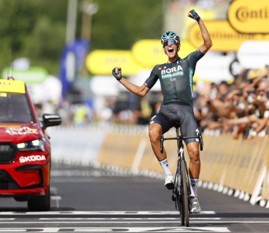 Tour de France 2021: Der deutsche Fahrer Nils Politt gewinnt die 12. Etappe in Nîmes