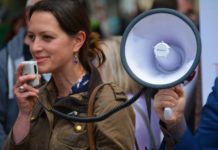 Gesundheitspass: Immer weniger Demonstranten auf der Straße