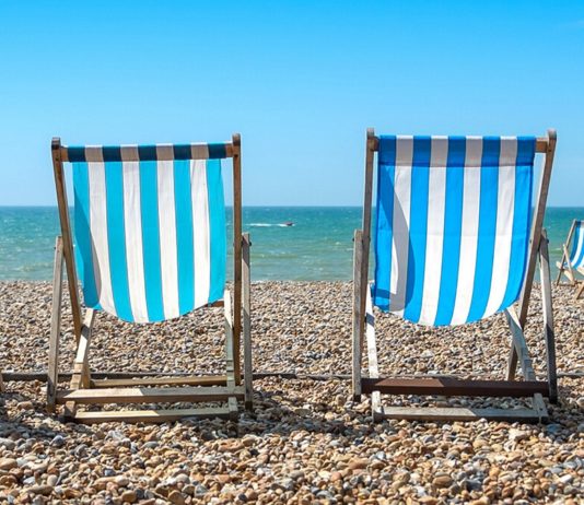 Impfung: Kann man die zweite Dosis in diesem Sommer am Urlaubsort bekommen? Millionen_Menschen_ohne_Urlaub