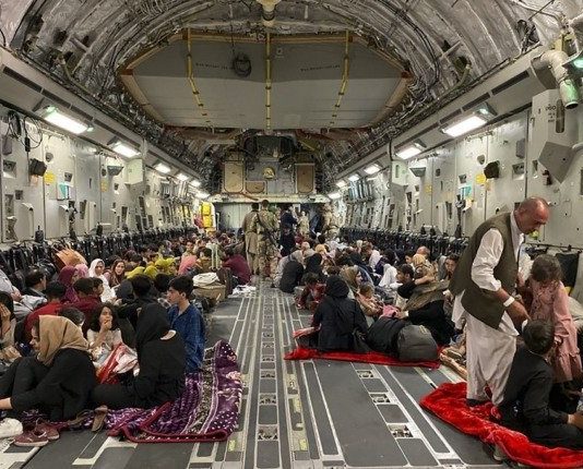Emmanuel Macron: Frankreich verhandelt mit Taliban über Evakuierung afghanischer Zivilisten