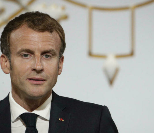 Die Ärzte, die Macrons QR-Code veröffentlichten, wurden identifiziert