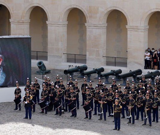 Jean-Paul Belmondo: eine letzte Ehrung im Invalidendom