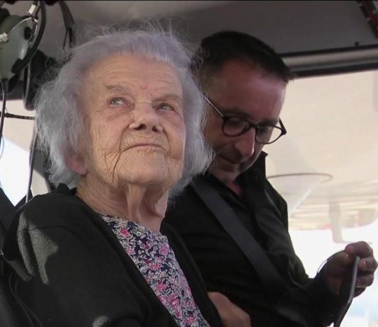 Haute-Saône: Lufttaufe mit über 90 Jahren