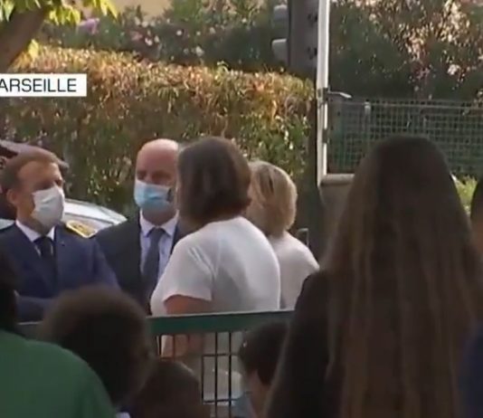 Emmanuel Macron und Bildungsminister Jean-Michel Blanquer in einer Schule in Marseille ausgebuht