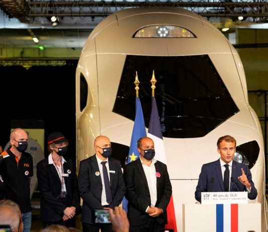 Emmanuel Macron enthüllt den TGV der Zukunft: So sieht der neue „TGV M“ aus