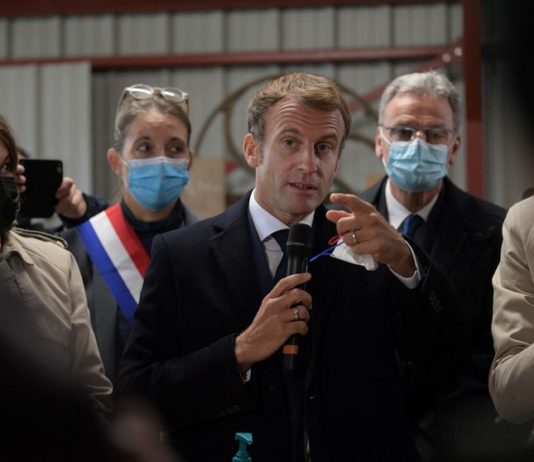 Welttierschutztag: Emmanuel Macron besucht ein Tierheim