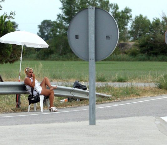 1 Toter und 1 Verletzter nach Messerangriff auf Tankstelle an der französisch-spanischen Grenze