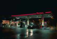 Zwischen Beruhigung und Warnsignal: Frankreichs Energieversorgung im Schatten des Hormus-Risikos Total-Tankstelle