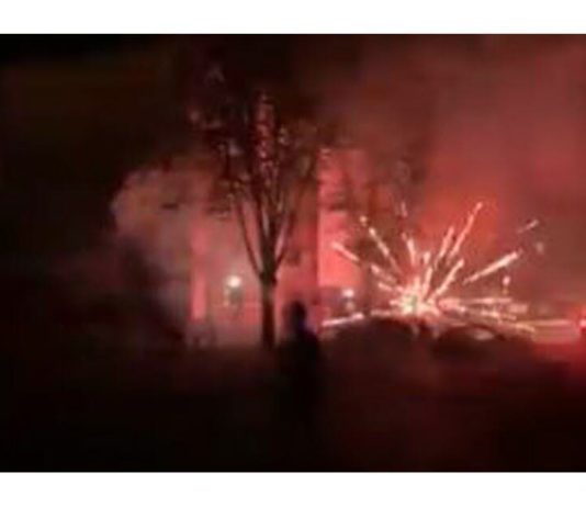 Gewalt in der Nacht zum Dienstag in Alençon: 13 Fahrzeuge in Brand gesetzt