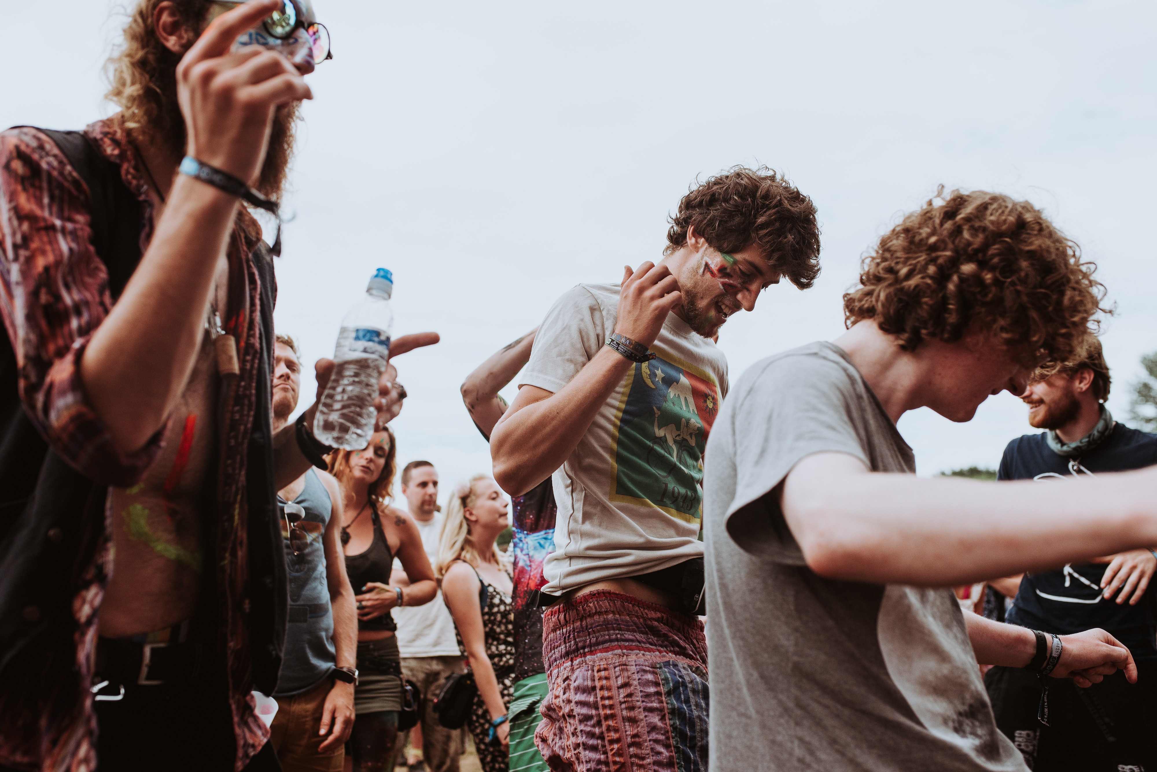 Rave auf verbrannter Erde – Wie ein Festival zum Symbol für Entfremdung wurde