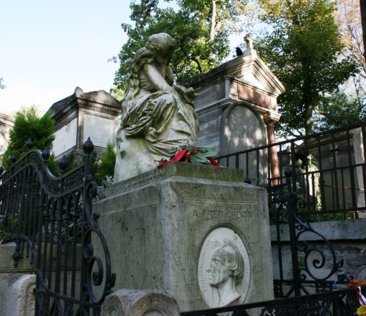 Ein Friedhofsbesuch: Cimetière du Père-Lachaise in Paris