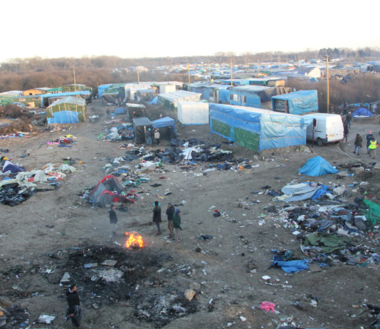 Calais: Der Staat wird eine Unterkunft mit 300 Plätzen für Migranten bauen
