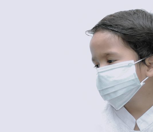 Ärzte in Marseille weisen auf Zusammenhang zwischen Long Covid bei jungen Menschen und Hirnschäden hin