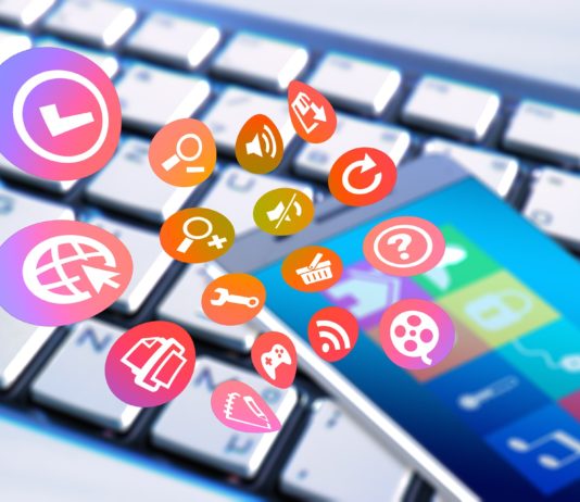 Soziale Netzwerke: Wird das Finanzamt bald unsere Beiträge im Internet überwachen?