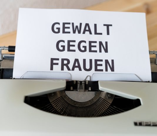 Blutiges Drama im 20. Arrondissement: Ein mutmaßlicher Femizid erschüttert Paris Gewalt_gegen_Frauen