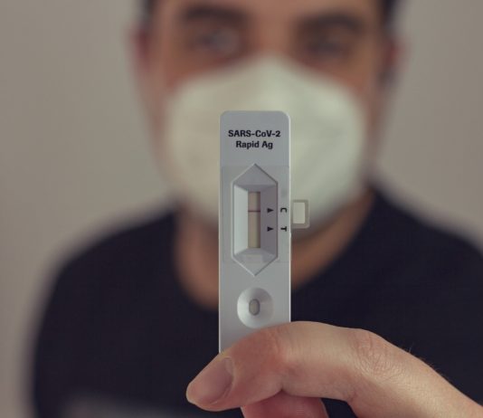 Covid-19: Was man über Selbsttests wissen sollte