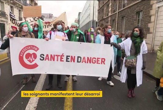 Krankenhaus: Pflegekräfte sind am Ende und demonstrieren in ganz Frankreich