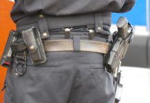 Polizeigewerkschaften fürchten verstärkte Kontrollen von Gesundheitspässen in Bars und Restaurants Polizei_Illustration