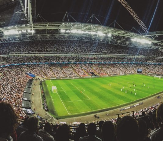 Jean Castex kündigt Ende der Zuschauergrenzen in Stadien ab dem 2. Februar an