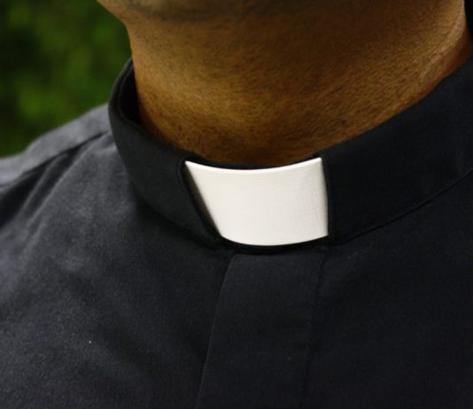 Pädokriminalität in der Kirche: Als erster Betrag stehen 20 Millionen Euro für die Opfer bereit