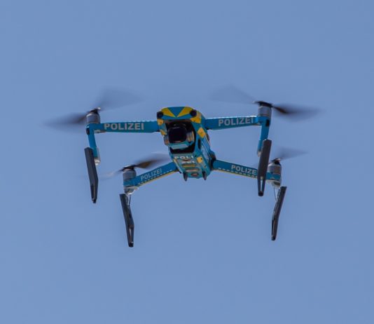Polizei: Verfassungsrat erlaubt Einsatz von Drohnen durch Ordnungskräfte