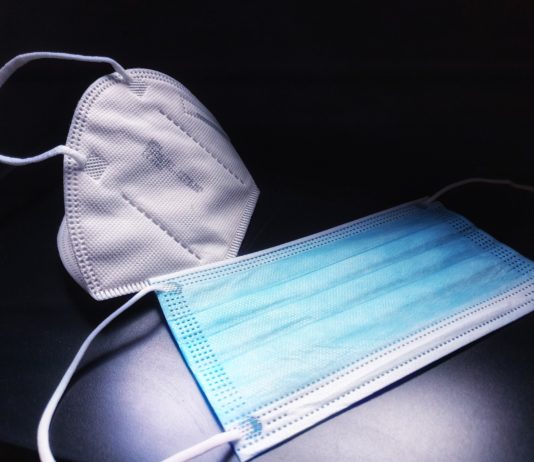 Omikron-Variante: Sollte das Tragen von FFP2-Masken allgemein eingeführt werden?