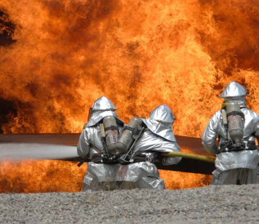 Seine-Saint-Denis: Großbrand verwüstet 17.000 m2 Lagerfläche