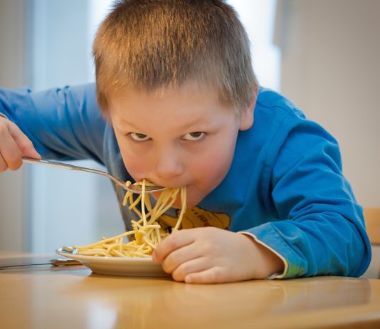 Covid-19: Schulkantinen stehen vor Personalmangel