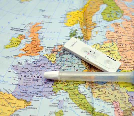 Omikron: 324.580 positive Fälle in 24 Stunden. Ist der Höhepunkt der fünften Welle bald erreicht?