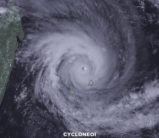 Zyklon auf La Réunion: 12 Schwerverletzte und „das Schlimmste ist noch nicht vorbei“