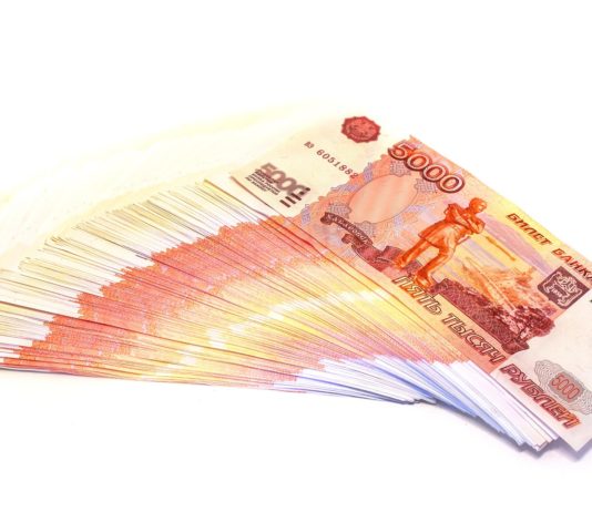 Emmanuel Macron befürwortet „gezielte europäische Sanktionen“ gegen Moskau