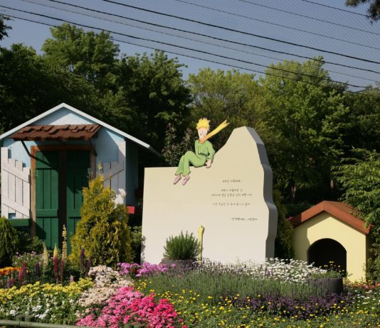 Ausstellung: Saint-Exupérys „Der kleine Prinz“ im Musée des Arts Décoratifs in Paris