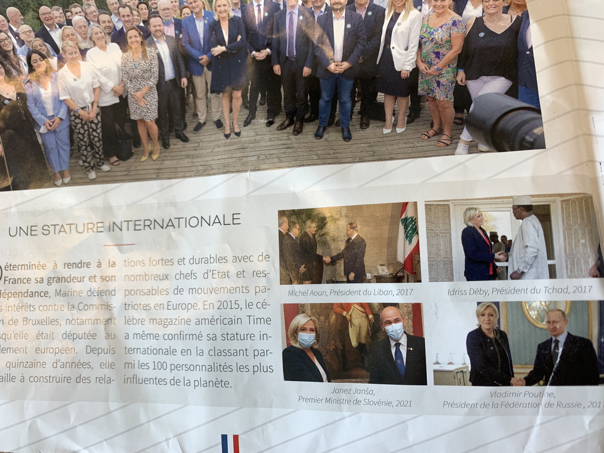 Foto von Marine Le Pen mit Wladimir Putin auf Flugblättern des RN sorgt für Unbehagen