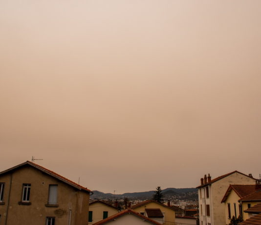 Warum sehen wir heute an vielen Orten einen orangefarbenen Himmel? Saharawinde