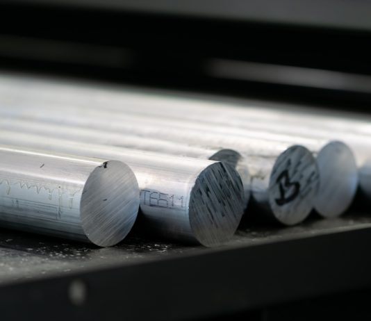 Ukraine-Krieg: Welche Rohstoffe importiert Frankreich aus Russland?