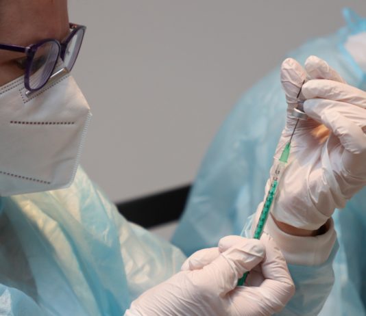 Covid-19: Erster französischer Impfstoff „Valneva“ könnte im Mai verfügbar sein