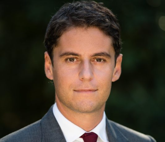Gabriel Attal: Für Marine Le Pen sind die Gräueltaten in der Ukraine nur „ein Detail“ Gabriel_Attal_2