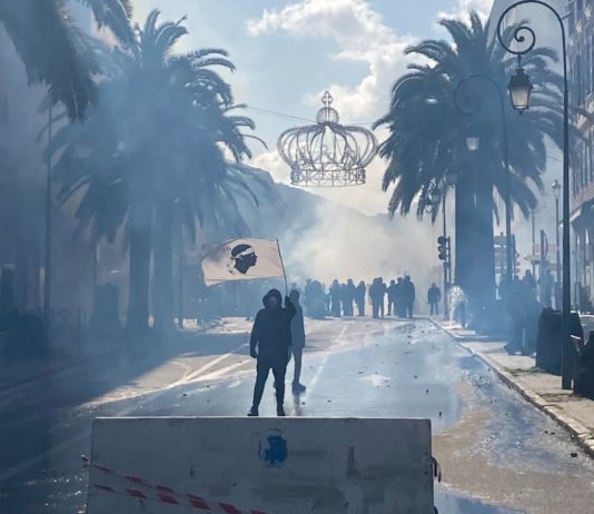 Korsika: 15 Demonstranten und 12 Polizisten bei Auseinandersetzungen in Ajaccio verletzt