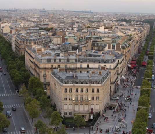 Paris: Wachmann vor der Botschaft von Katar getötet, Verdächtiger festgenommen
