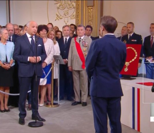 Emmanuel Macrons für zweite Amtszeit im Elysée-Palast vereidigt
