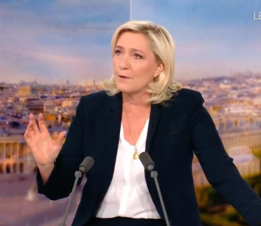 Für Marine Le Pen ist die Linke „mitschuldig“ an der Wiederwahl von Emmanuel Macron
