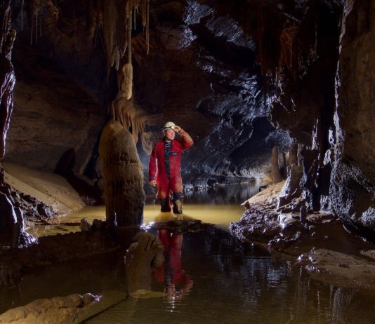 Isère: Höhlenforscherin nach plötzlichem Wasseranstieg tot aufgefunden