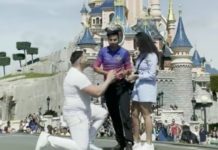 Disneyland entschuldigt sich, weil ein Angestellter den Heiratsantrag eines Paares unterbricht