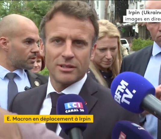 Macrons Besuch in der Ukraine: Die Opposition kritisiert den Präsidenten Macron_in_Irpin