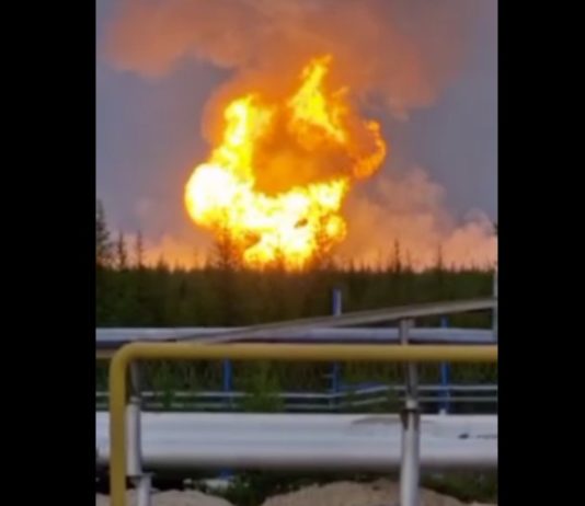 Großbrand auf Russlands größtem Gasfeld Urengoi in Jamal-Nenzen Russisches_Gasfeld_brennt