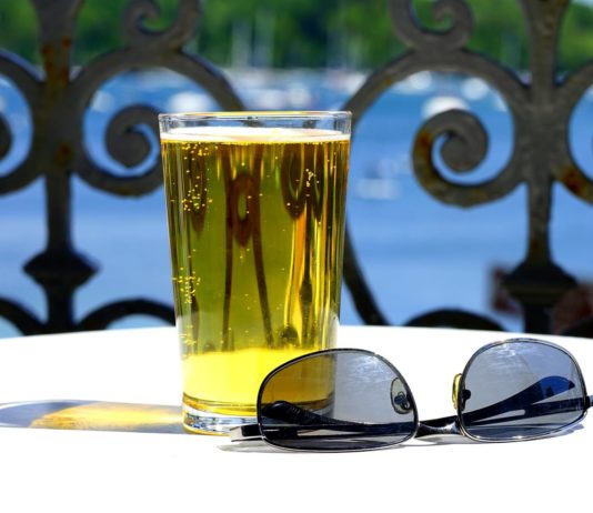 Sommer 2022: Die Urlaubskasse der Franzosen ist in diesem Jahr weniger prall gefüllt Sommerurlaub